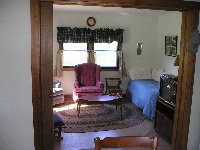 cabin2livingrm.jpg